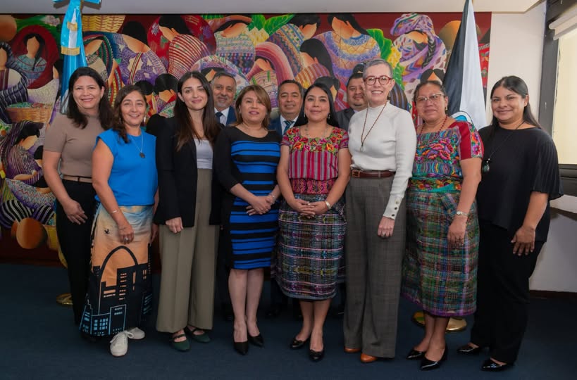 Formación turística para mujeres en Sololá